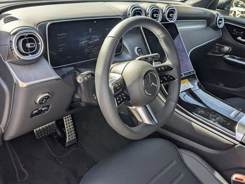 Used 2026 Mercedes-Benz GLC 300 image 3
