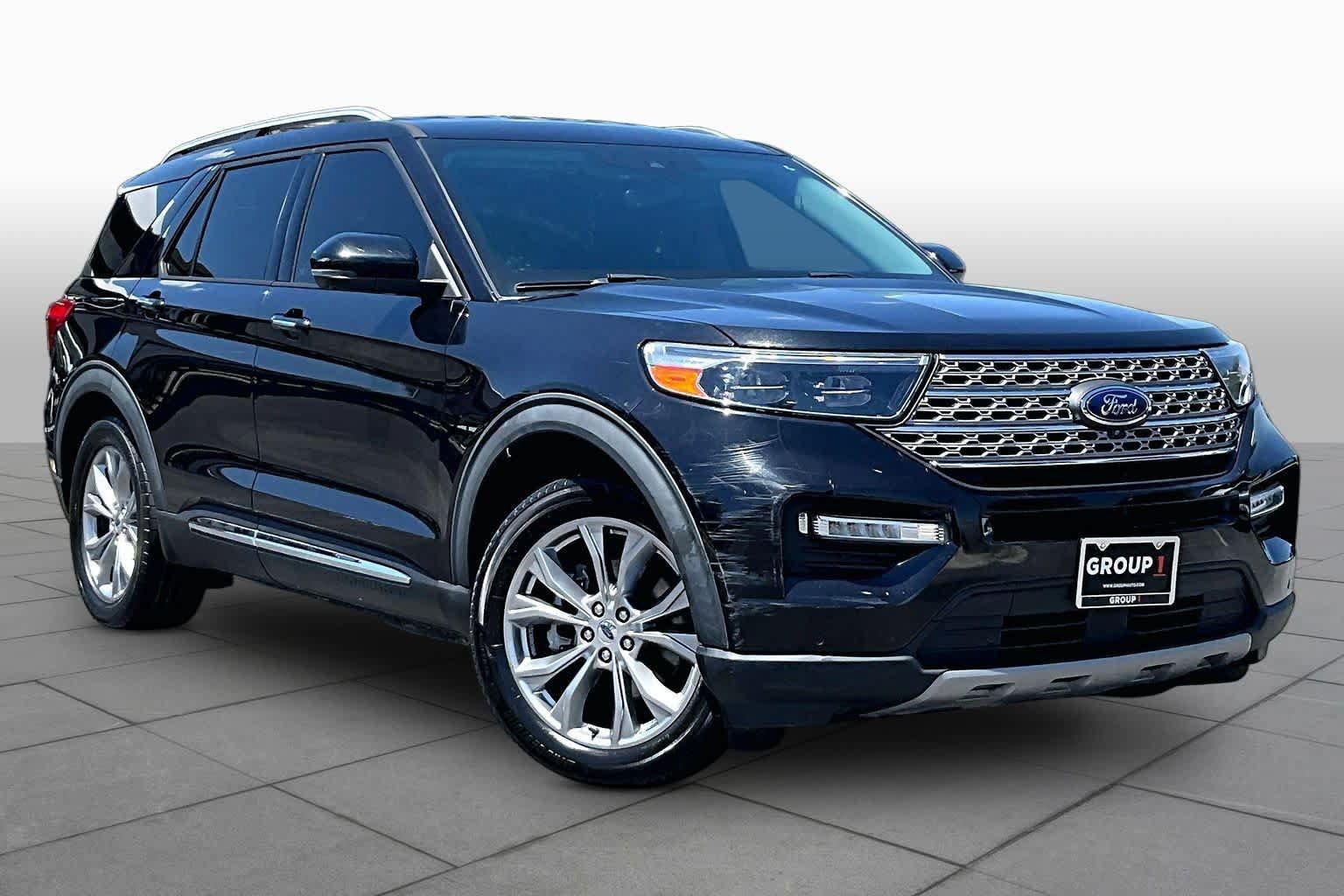 Used 2021 Ford Explorer Limited w/ Equipment Group 301A RWD image 3
