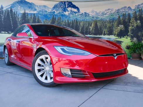 Used 2017 Tesla Model S 90D AWD/4WD image 3