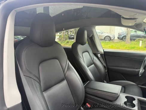 Used 2022 Tesla Model Y Performance AWD/4WD image 20
