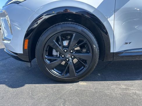 Used 2024 Buick Envision Sport Touring image 16