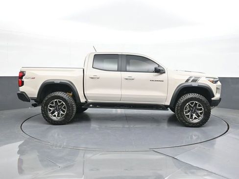 New 2026 Chevrolet Colorado ZR2 w/ Technology Package AWD/4WD image 17