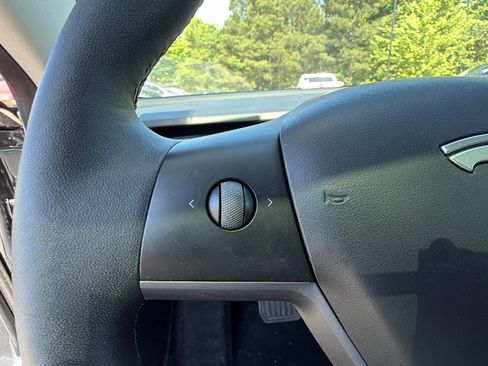 Used 2023 Tesla Model 3 Standard Range RWD image 28