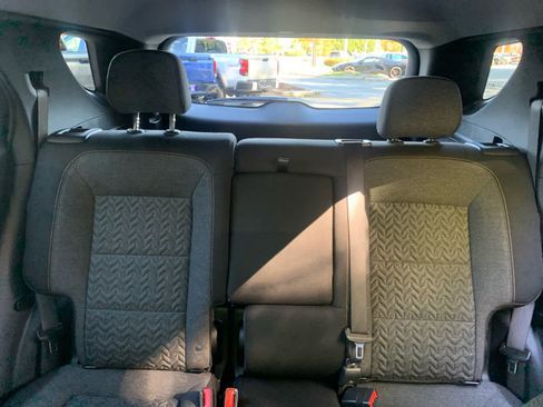 Used 2024 Chevrolet Equinox LT image 29