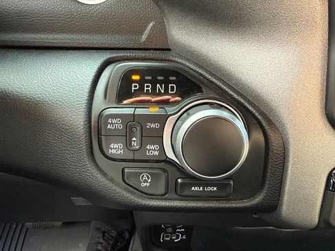 Used 2023 RAM 1500 Big Horn AWD/4WD image 18