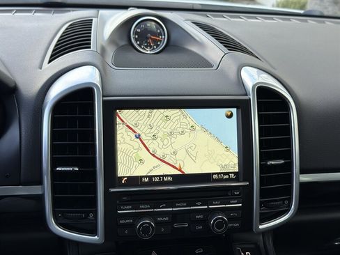 Used 2015 Porsche Cayenne S AWD/4WD image 20