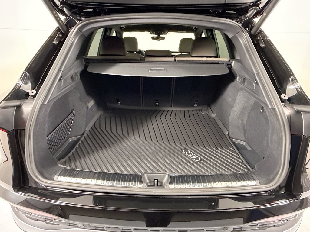 Used 2026 Audi Q5 Premium Plus w/ Premium Plus AWD/4WD image 31