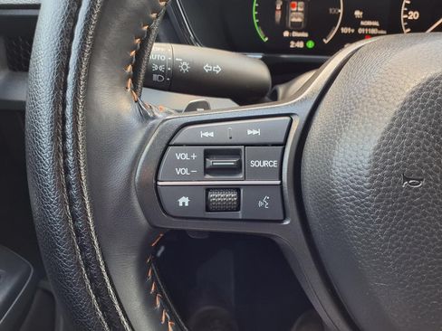 Used 2025 Honda CR-V Sport image 17