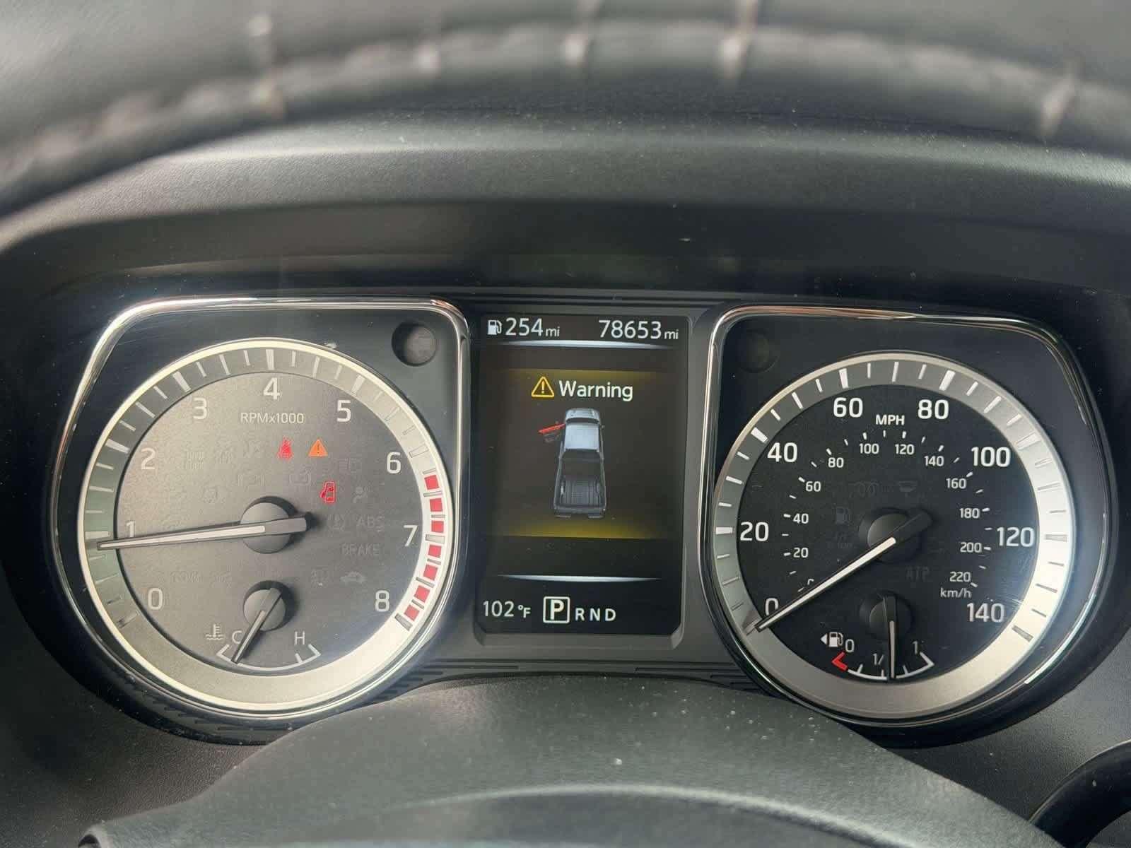 Used 2018 Nissan Titan SV w/ SV Convenience Package RWD image 15