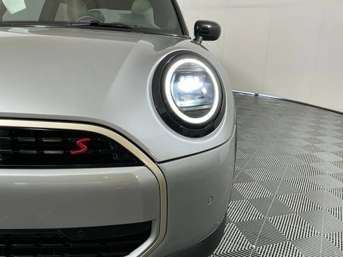 Certified 2025 MINI Cooper S FWD image 8