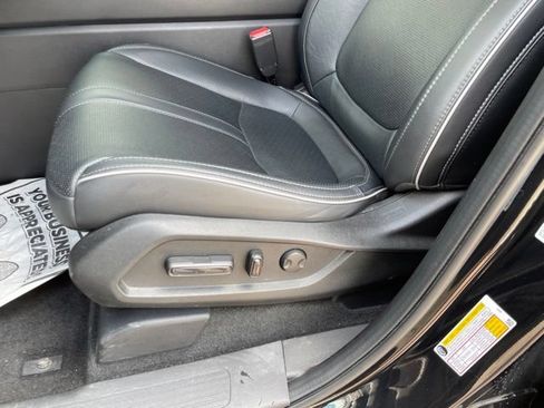 Used 2023 Honda Pilot Elite image 10