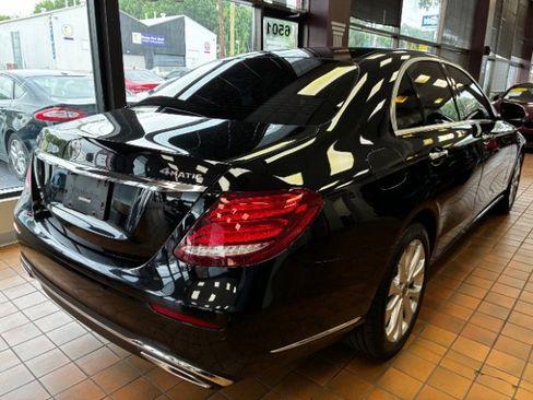 Used 2019 Mercedes-Benz E 300 4MATIC w/ Driver Assistance Package image 10