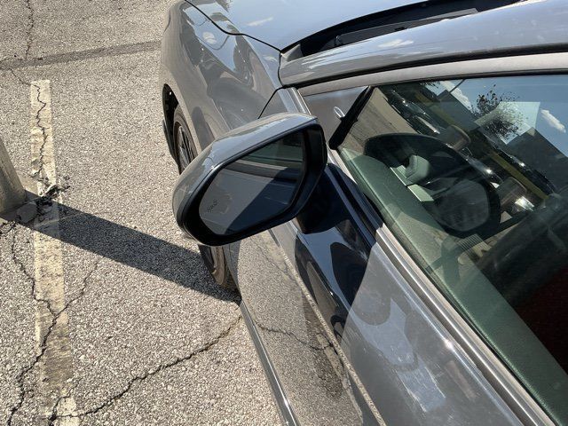 Used 2025 Toyota Camry SE FWD image 34
