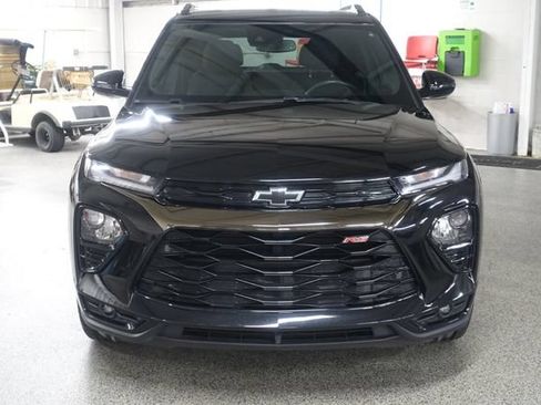 Used 2023 Chevrolet TrailBlazer RS w/ Convenience Package FWD image 2