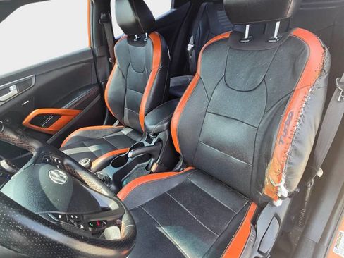 Used 2016 Hyundai Veloster Turbo w/ Option Group 04 FWD image 11