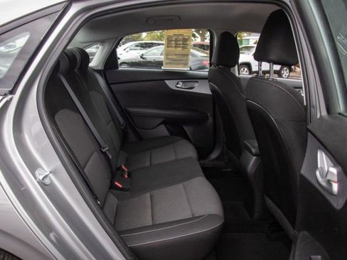 Used 2023 Kia Forte LXS FWD image 23