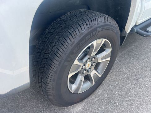 Used 2017 Chevrolet Colorado Z71 RWD image 10