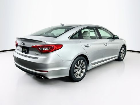 Used 2017 Hyundai Sonata Sport w/ Value Edition Package 02 FWD image 9