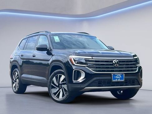 New 2026 Volkswagen Atlas SE FWD image 1
