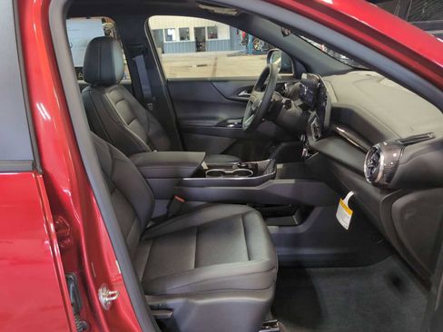 New 2026 Chevrolet Equinox LT w/ Convenience Package II image 28