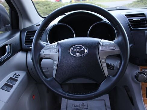 Used 2008 Toyota Highlander Limited image 19
