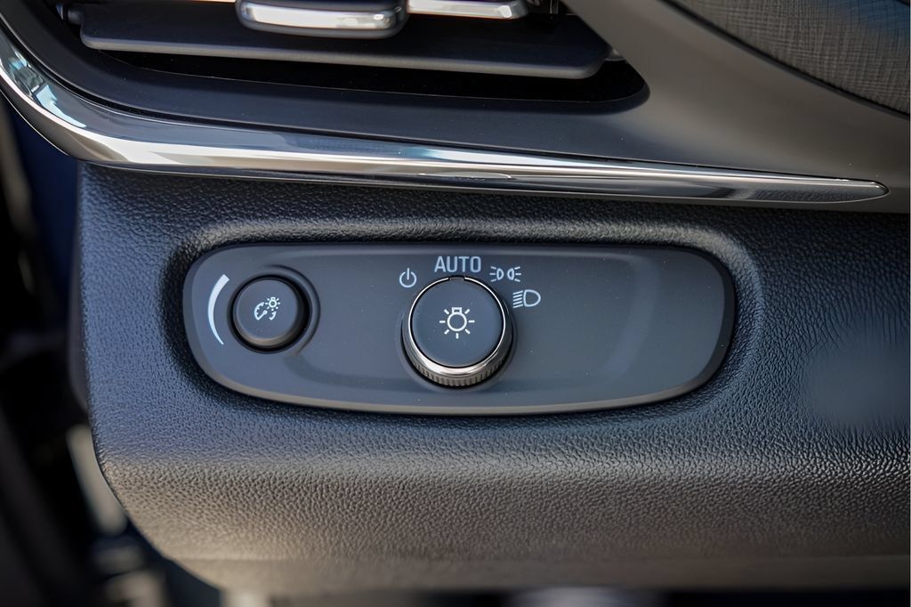New 2026 Buick Envista Sport Touring w/ Convenience I Package FWD image 15