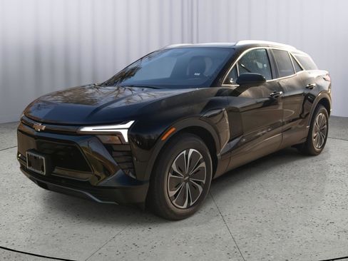 New 2026 Chevrolet Blazer EV LT w/ Super Cruise Package FWD image 3