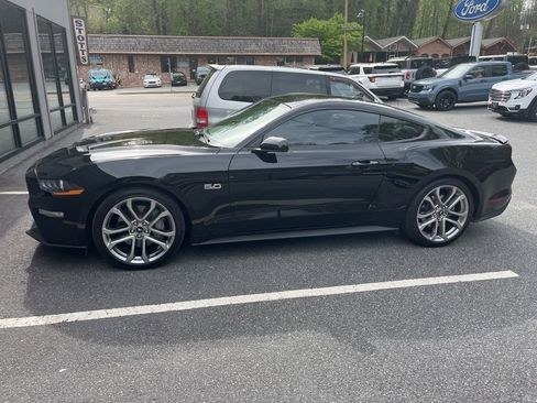 Used 2022 Ford Mustang GT Premium image 6