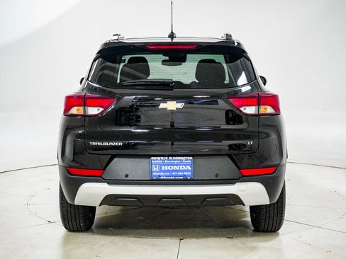 Used 2022 Chevrolet TrailBlazer LT w/ Convenience Package FWD image 6