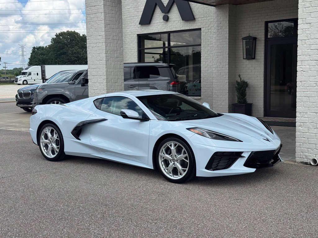 Used 2022 Chevrolet Corvette Stingray Preferred Cpe w/ Battery Protection Package RWD image 1
