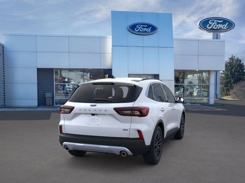 New 2025 Ford Escape SE image 8