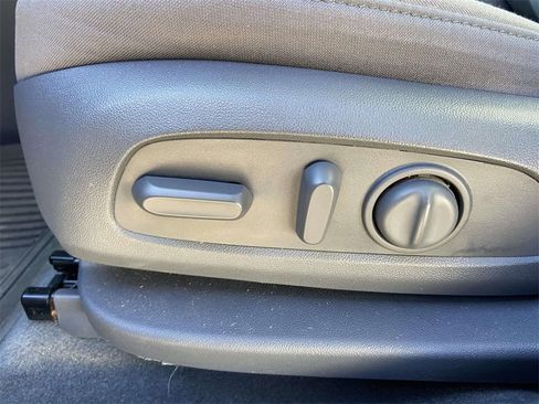 Used 2021 Chevrolet Blazer LT image 16