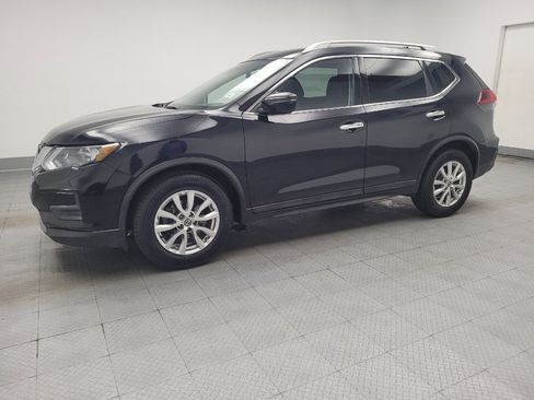 Used 2020 Nissan Rogue SV FWD image 2