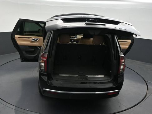 Used 2023 Chevrolet Tahoe Premier w/ Advanced Technology Package RWD image 36