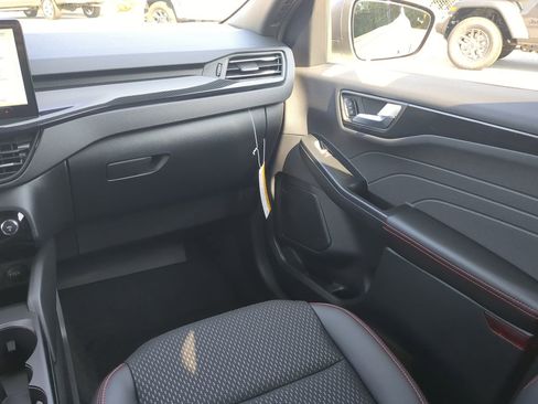 New 2026 Ford Escape ST-Line w/ Tech Pack #1 image 15