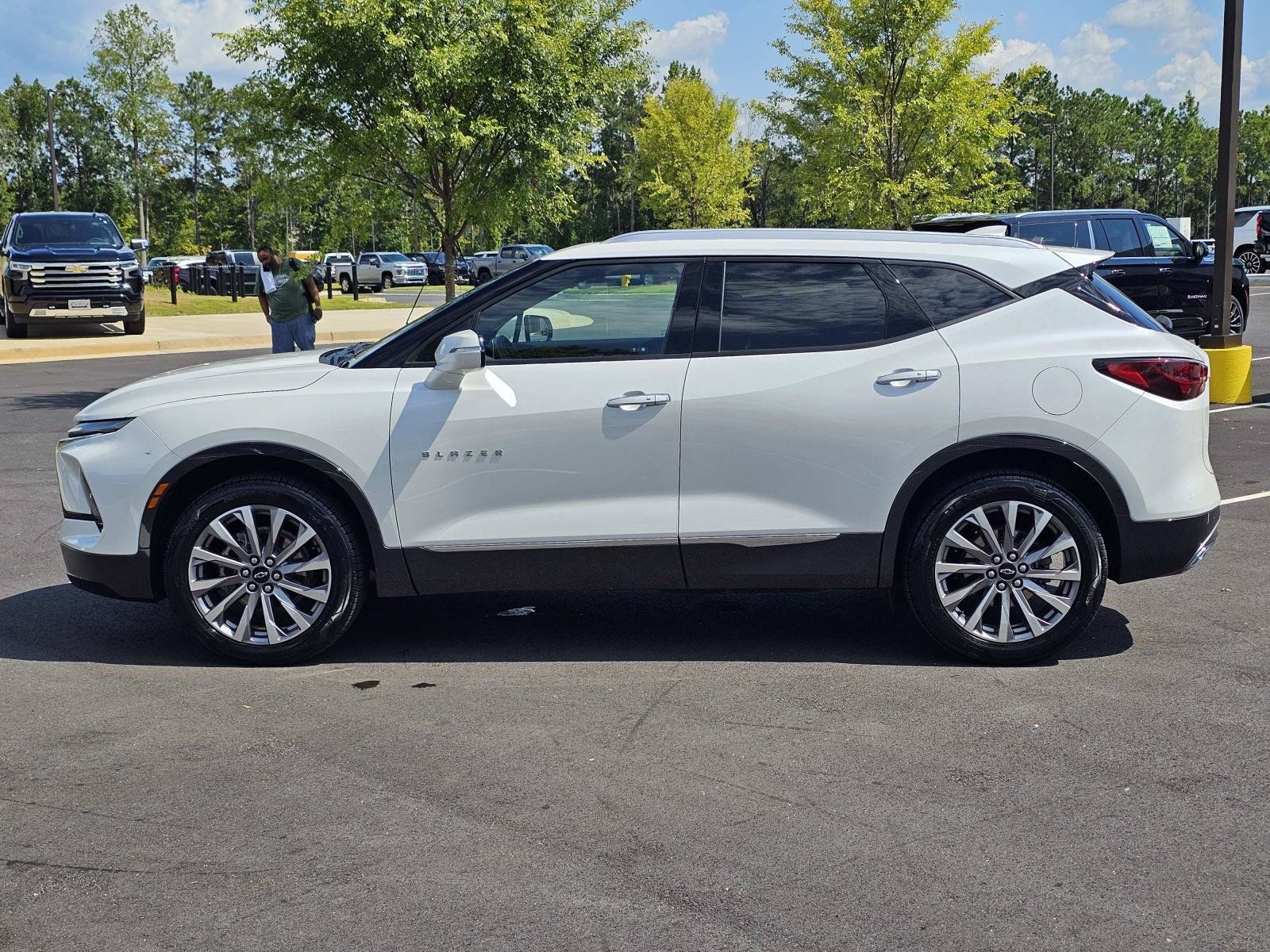 Used 2023 Chevrolet Blazer Premier FWD image 15