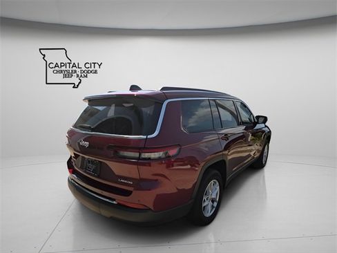 Used 2024 Jeep Grand Cherokee L Laredo w/ Luxury Tech Group I image 7