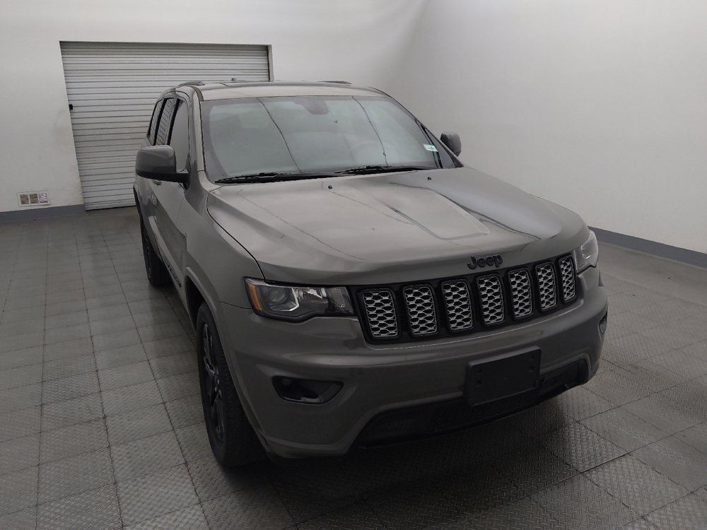Used 2021 Jeep Grand Cherokee Laredo X RWD image 14