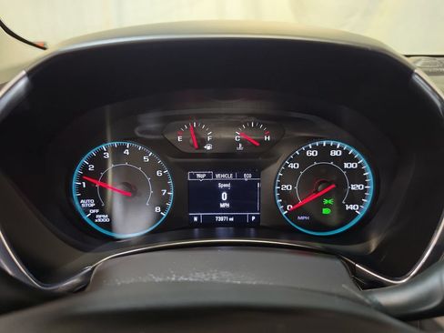Used 2023 Chevrolet Equinox LS FWD image 10