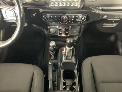 Used 2022 Jeep Wrangler Unlimited Sport AWD/4WD image 14