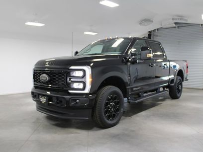 New 2026 Ford F250 Lariat w/ Black Appearance Package