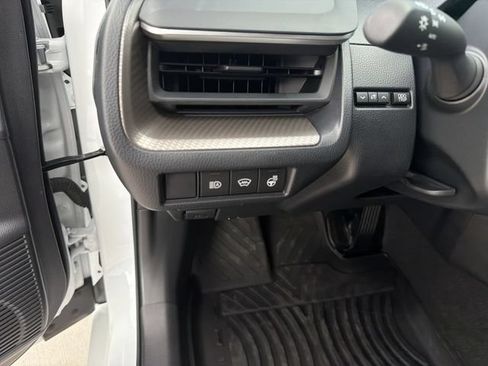 Used 2025 Toyota Prius Limited w/ Limited Premium Package FWD image 11