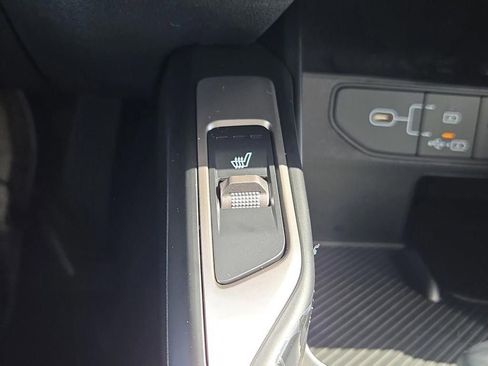 New 2026 Kia Sorento S w/ S Panoramic Sunroof Package image 25