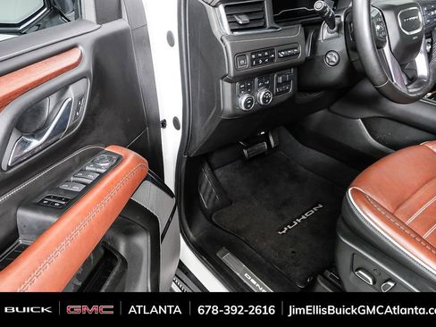 Certified 2023 GMC Yukon XL Denali Ultimate image 9
