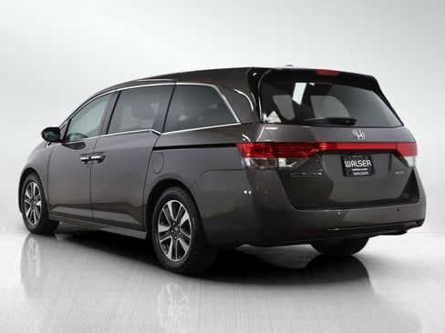 Used 2016 Honda Odyssey Touring Elite image 3