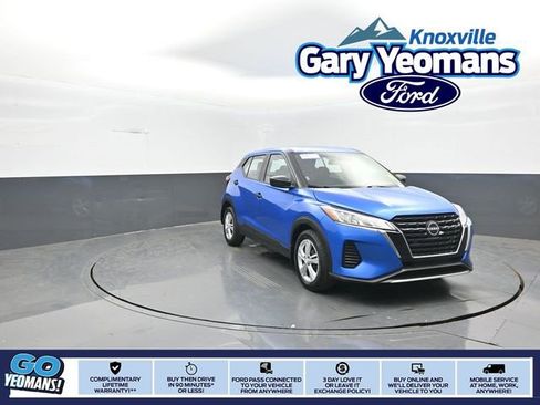 Used 2023 Nissan Kicks S FWD image 1
