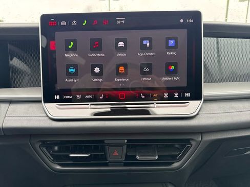 New 2026 Volkswagen Tiguan SE R-Line AWD/4WD image 26