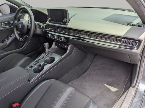 Used 2023 Honda Civic Sport image 12