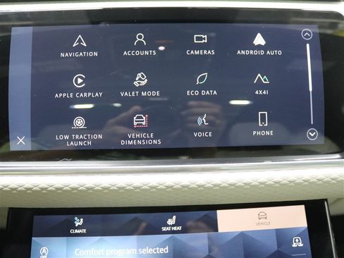 Used 2022 Land Rover Range Rover Velar R-Dynamic S AWD/4WD image 37