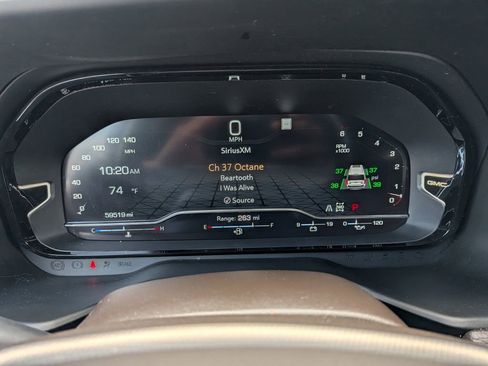 Used 2022 GMC Yukon Denali w/ Denali Premium Package AWD/4WD image 15